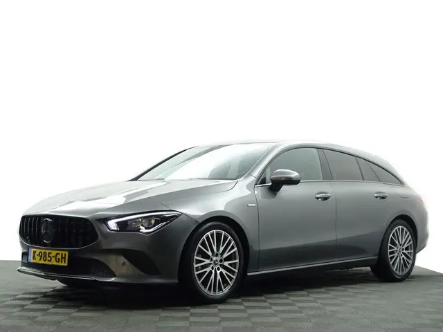 Mercedes-Benz CLA-klasse Shooting Brake 220 AMG Edition Aut- Xenon Led, CarPlay, Camera, Carbon Pakk...