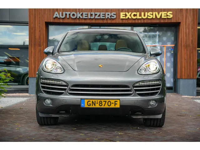 Porsche Cayenne 3.0 D Platinum Edition Panoramadak Leer Cruise Navigatie PDC