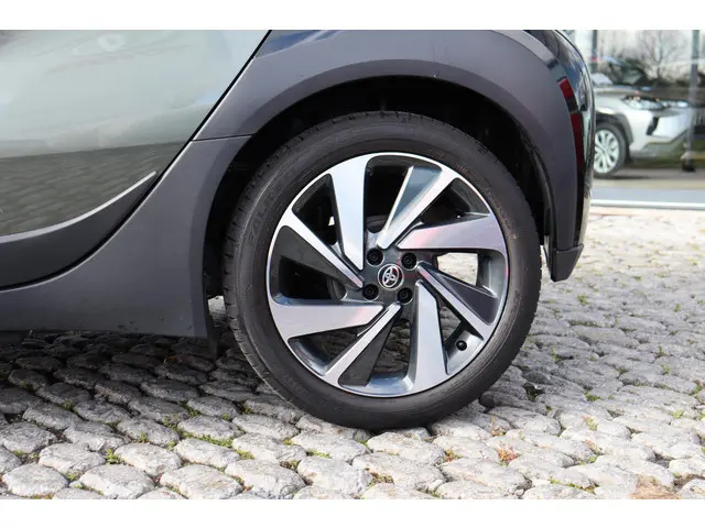 Toyota Aygo X 1.0 VVT-i MT Envy, JBL, Navigatie, Apple carplay / Android auto, Adaptieve cruise cont...