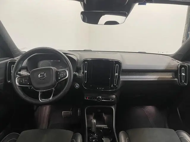 Volvo XC40 1.5 T5 Plug-In Recharge R-Design LED/ Camera/ Cruise/ LMV/ PDC