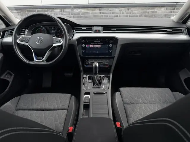Volkswagen Passat Variant 1.4 TSI PHEV GTE Business | Pano | Elek. Trekhaak | Head-Up | Carplay | LE...