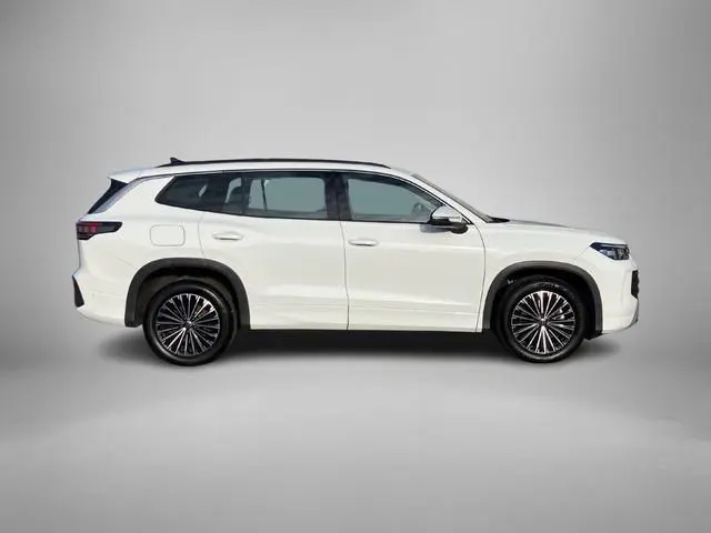 Volkswagen Tayron 1.5eHybrid 150kW/204PK Life Edition DSG · Trekhaak · Navigatie · Apple/Android Car...
