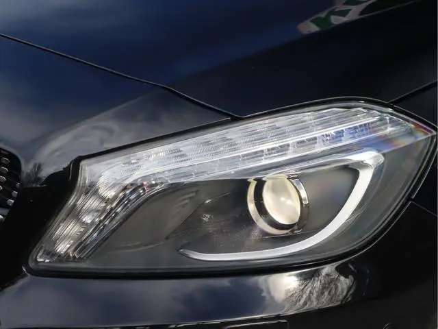 Mercedes-Benz A-klasse 180 Ambition Navi / Elekramen / Cruise / Groot scherm / Carplay / Handgeschak...