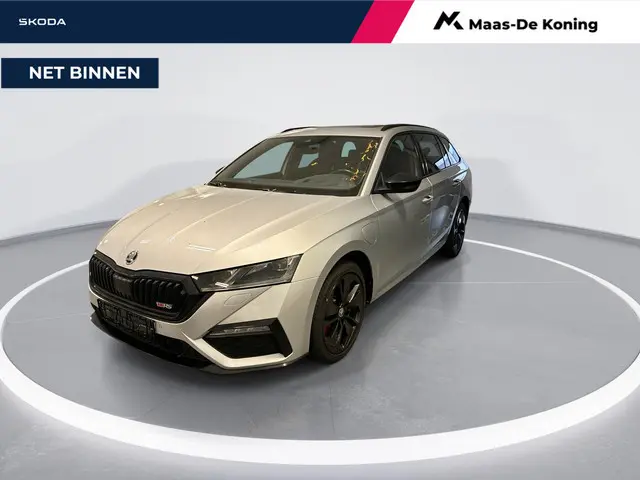 Skoda Octavia Combi 1.4 TSI RS iV PHEV Business · Panoramadak · Camera · Head-Up · Elek.Voorstoelen...