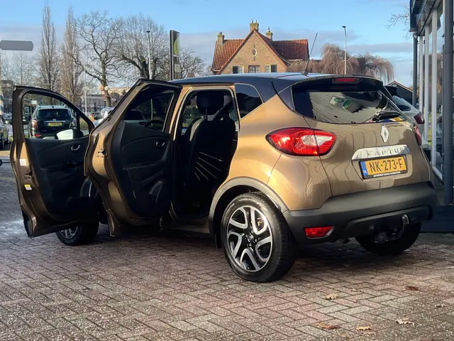 Renault Captur 1.2 TCe Dynamique | TREKHAAK | NAVIGATIE | CAMERA |