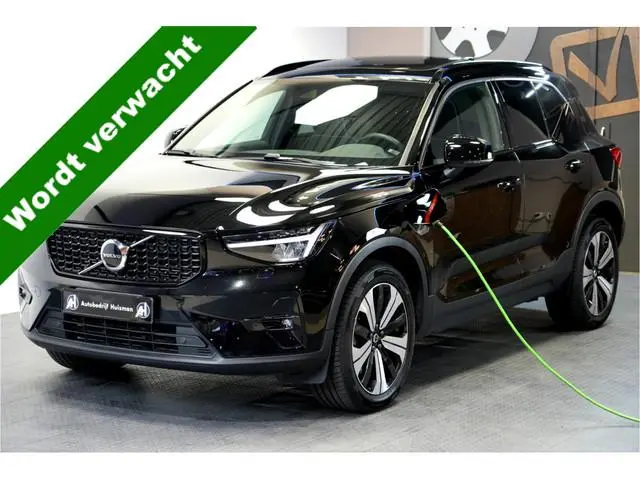 Volvo XC40 1.5 T4 Plug-in Hybrid 155kW/211pk DCT7 Ultimate Dark PANORAMADAK + HARMAN/KARDON + LEER/A...