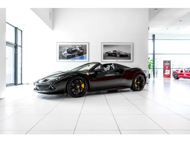 Ferrari 296