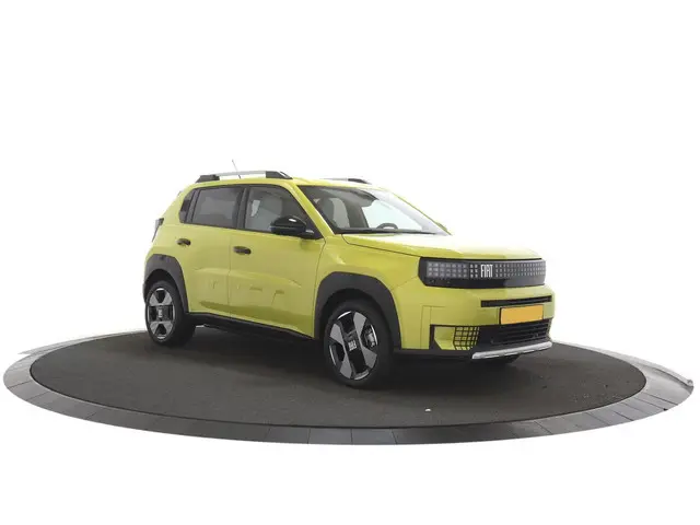 Fiat Grande Panda La Prima 11 kW 44 kWh Pack Winter / Camera / Navigatie