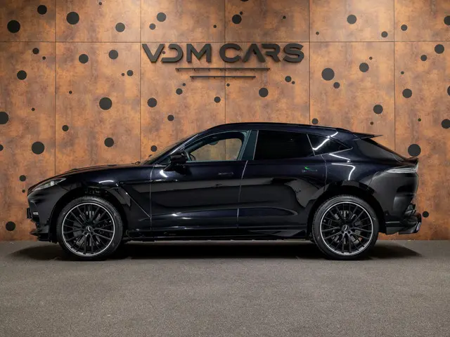 Aston Martin DBX 4.0 V8 707 | Carbon | Ventilatie | ACC | 360° | Keyless |