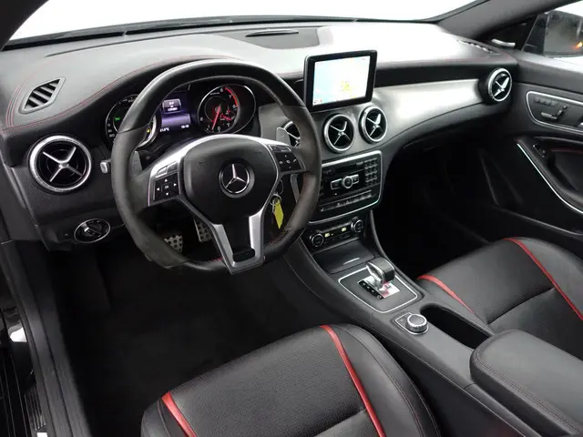 Mercedes-Benz CLA-klasse AMG 45 4MATIC Edition 1 Aut- Performance Interieur, Panodak, Harman Kardon,...