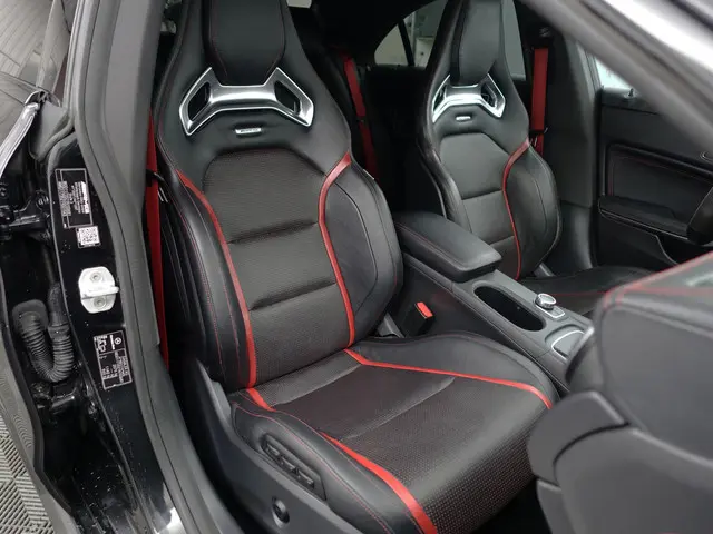 Mercedes-Benz CLA-klasse AMG 45 4MATIC Edition 1 Aut- Performance Interieur, Panodak, Harman Kardon,...