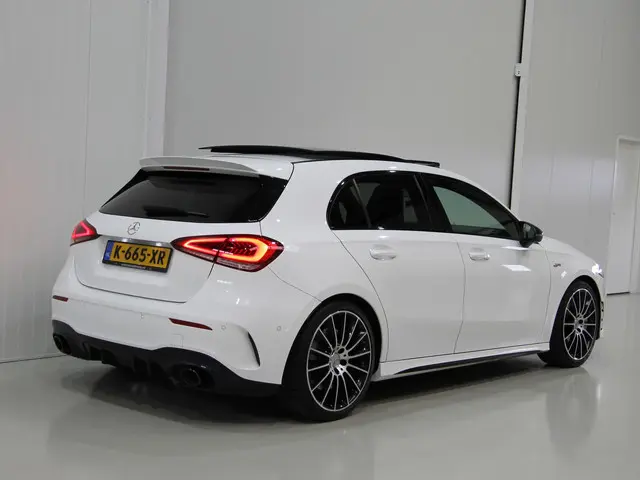Mercedes-Benz A-klasse A35 AMG 306pk 4MATIC | Pano | Burmester