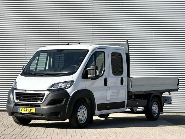 Peugeot Boxer Open laadbak 2.2 165PK L4 DC Dubbele cabine Peugeot Boxer Open laadbak 2.2 BlueHDi 165...