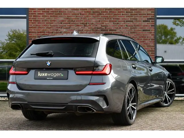 BMW 3-serie Touring M340d xDrive Pano ACC HiFi El-zetels Adp-onderstel 19inch