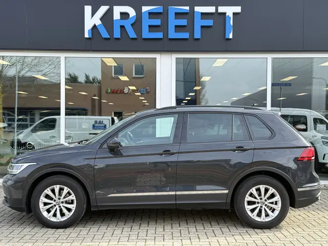 Volkswagen Tiguan 1.5 TSI Life Business Automaat