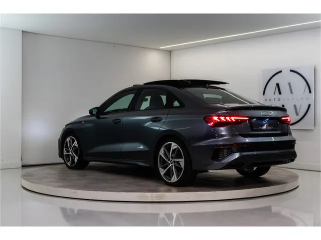 Audi A3 Limousine 35 TFSI S Edition 150PK | Pano | B&O | HUD | Matrix | Sfeer | VOL! Garantie