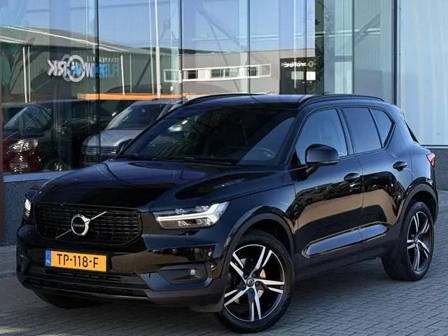 Volvo XC40 2.0 T4 R-Design 191 PK | ACC | Camera  | NAVI