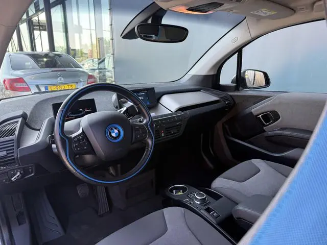 BMW i3 BWJ 2021 Basis 120Ah 170 PK  42 kWh FULL LED | CAMERA | ADAPTIVE CRUISE | STOELVERW. | DAB |...