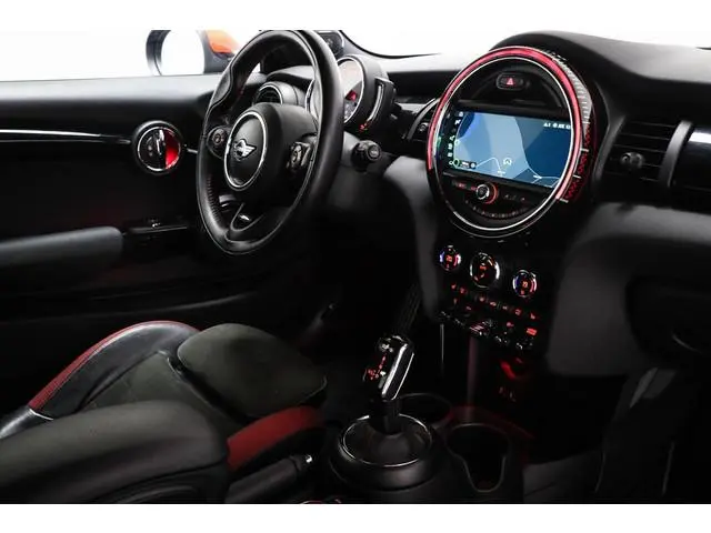 MINI 3-Deurs 2.0 John Cooper Works Chili | PARK ASSIS PACK | HALF LEDER | STOELVERWARMING | APPLE |...