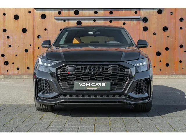 Audi Q8 4.0 TFSI RS Q8 quattro | Soft-Close | Smartphone | B&O | Tour | HUD | Panorama | 23" | Sport...