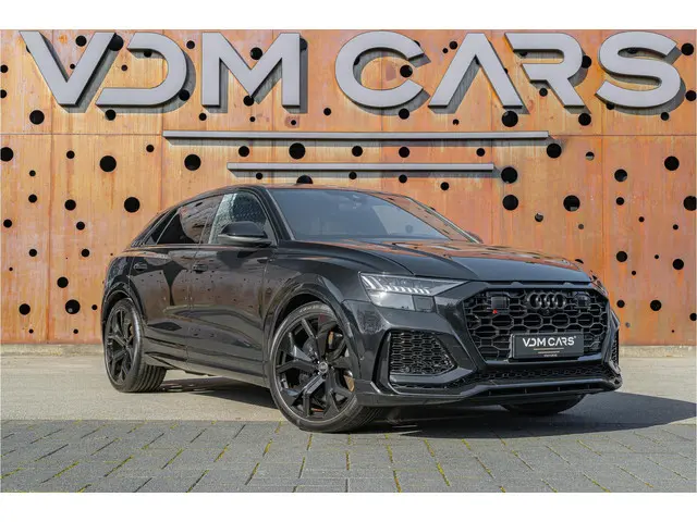Audi Q8 4.0 TFSI RS Q8 quattro | Soft-Close | Smartphone | B&O | Tour | HUD | Panorama | 23" | Sport...