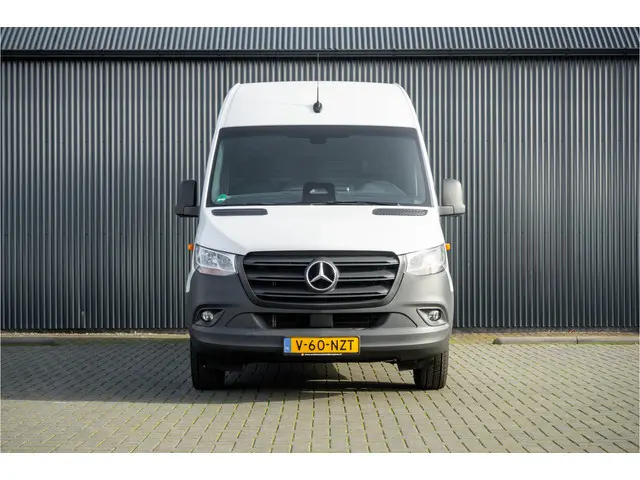 Mercedes-Benz Sprinter 317 CDI L2H2 | Mbux | Facelift | Navi | Camera | Adapt.Cruise | Automaat