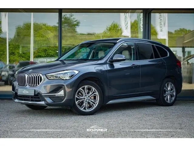 BMW X1 xDrive25e High Executive Edition / Pano / Leder / Harman Kardon / Camera / Adaptive Cruise