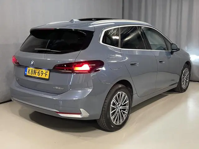 BMW 2-serie Active Tourer 225e xDrive Luxury Line 17"/Leder + memory/Panoramadak/Stoelmassage/Harman...