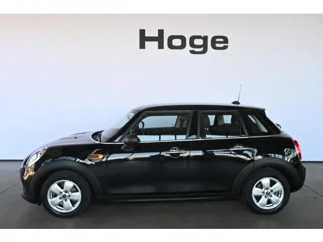 MINI Mini 1.5 One Business Airco Cruise control Navigatie Licht metaal Inruil mogelijk
