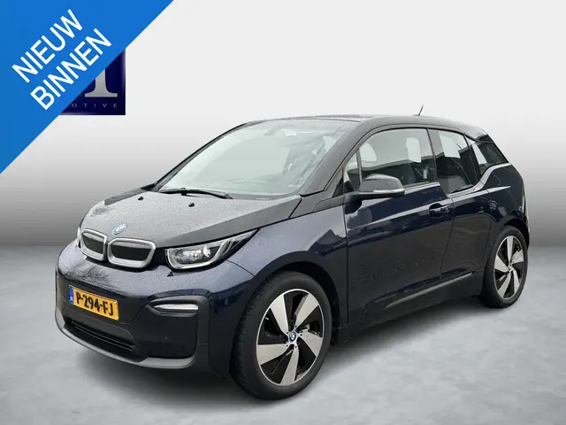 BMW i3 Basis 120Ah 42 kWh VAN € 22.900,- VOOR € 20.440,- UW LENTEVOORDEEL: € 2.460,-! | SOH 100% | 3...