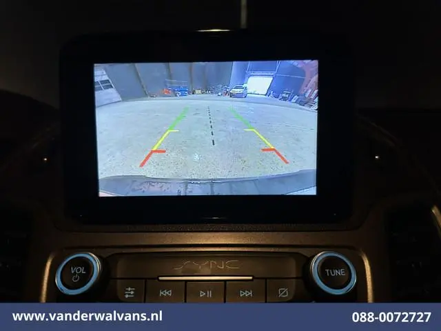Ford Transit Connect 1.5 EcoBlue 100pk L2H1 Euro6 Airco | Navigatie | Camera | Verwarmde Voorruit St...