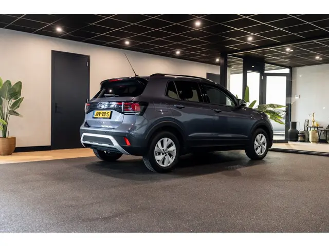 Volkswagen T-Cross  1.0 TSI 85 kW Life | CarPlay | Stoelverwarming | 