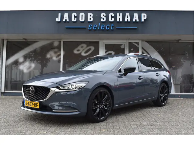 Mazda 6 Sportbreak 2.0 SA G 165 Luxury Automaat  / Navi / Adap. Cruise / 19" LM / Carplay / Cameras / Keyless / Stoelverw. + ventilatie