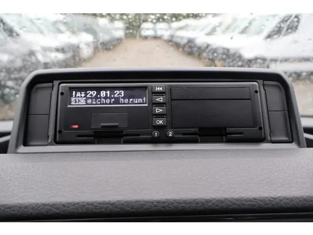 MAN TGE