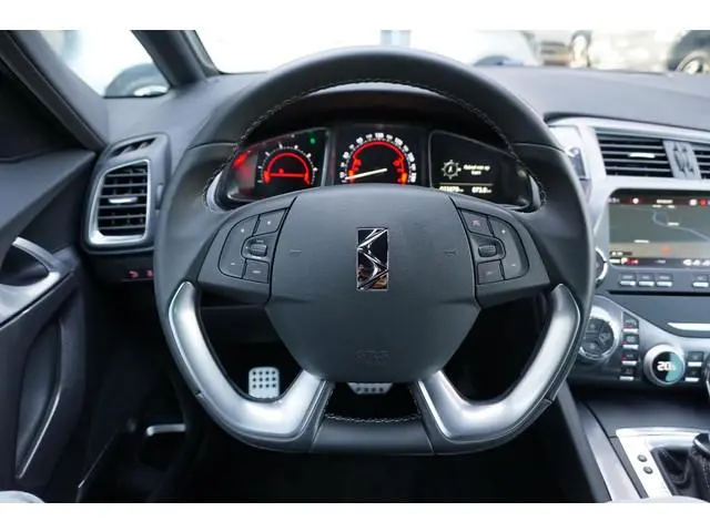 DS DS 5