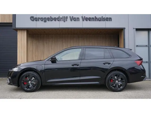 Skoda Octavia Combi 1.4 TSI 245PK RS iV PHEV Business RS-Seats Leder/Alcantara Canton Stuur/stoelver...