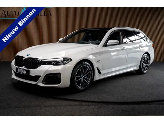 BMW 5-serie Touring 530e M-Sport Navi Leer Sportstoelen PDC Climate voor en achter  Elektr. verstelb...