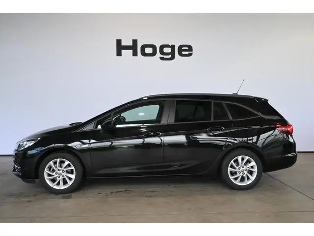 Opel Astra Sports Tourer 1.2 Business Edition Nap! Clima Navigatie Trekhaak Cruise control 1e Eigena...