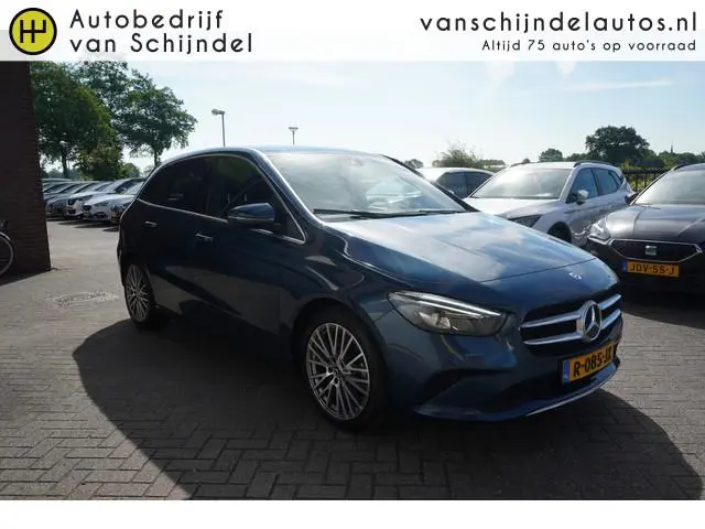 Mercedes-Benz B-klasse 180 LUXURY LINE SEPT 2022 ORIGINEEL NEDERLANDS DEALER ONDERHOUDEN ELECTR.TREK...