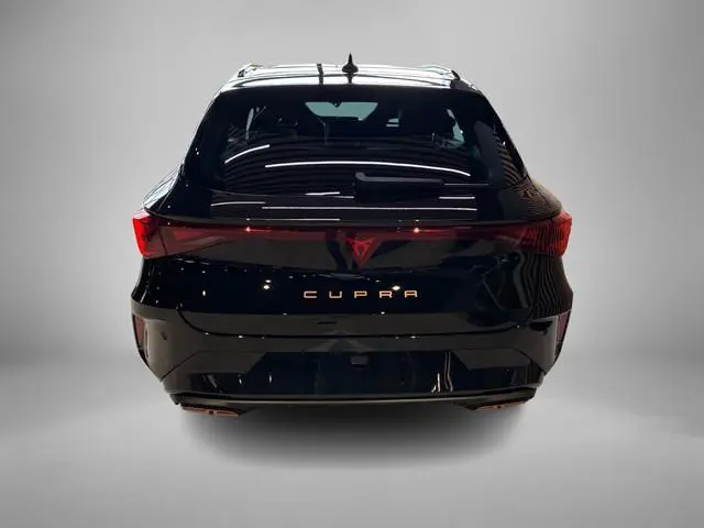 Cupra Leon 1.5 TSI e-Hybrid VZ Performance 272PK Intelligent Drive l Panoramadak l Sennheizer Audiol...