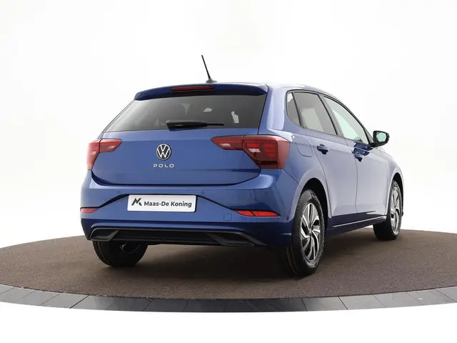 Volkswagen Polo Life Edition 1.0 TSI 95 pk 5 versn. Hand · achteruitrijcamera · regensensor ·