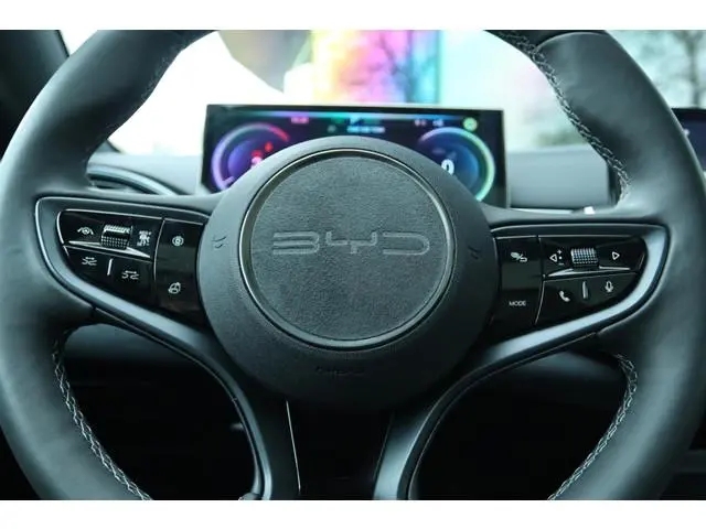 BYD SEAL