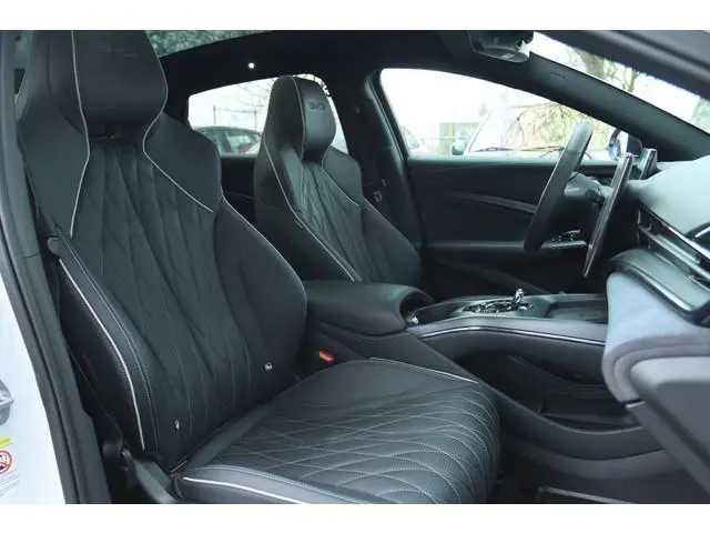 BYD SEAL