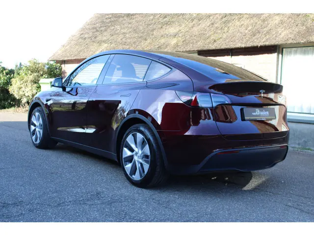 Tesla Model Y RWD 58 kWh SoH 95,5% LEER AUTOPILOT PANO 47000km!!!