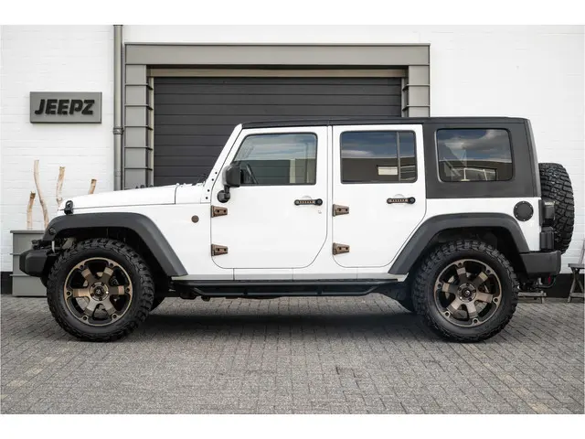 Jeep Wrangler Unlimited 3.6 Sahara -  Fuel velgen 20 inch