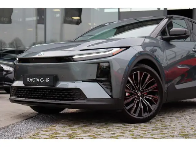 Toyota C-HR+