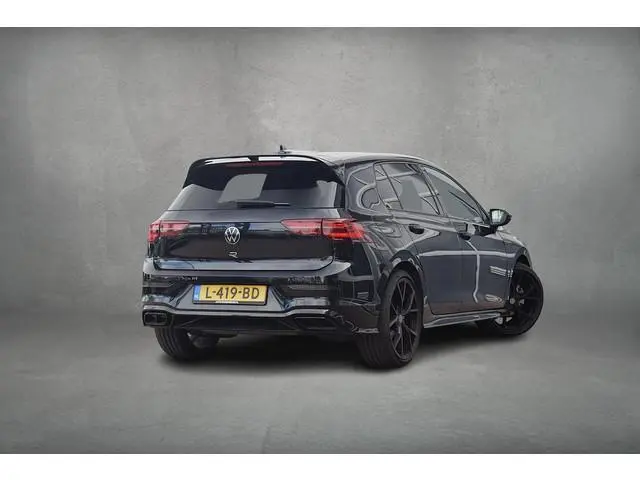 Volkswagen Golf 1.5 eTSI R-Line Business | Stuur- en Stoelverw. | Sportstoelen Velours | IQ Lights