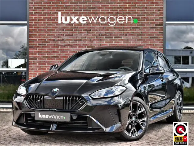 BMW 1-serie 120 M-Sport Pano ACC 360 HUD El-Klep 18inch Shadowline