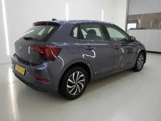 Volkswagen Polo 1.0 TSI Life Airco Navi Carplay Adaptive Cruise Control Full LED 15" LM Velgen Digit...