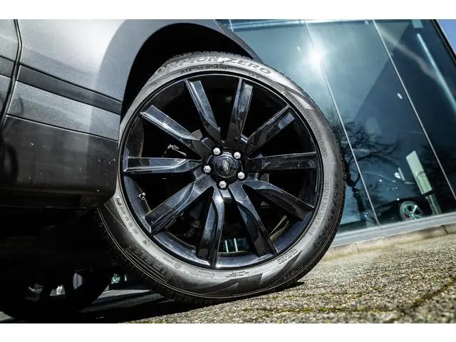 Land Rover Range Rover Velar 2.0 D180 AWD R-Dynamic | Dealer Onderhouden